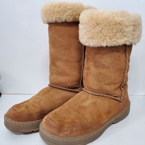 L.L.Bean camel color sherpa leather snow boots 9
